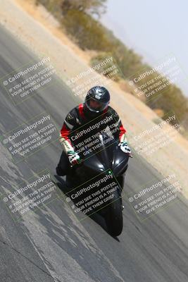 media/Mar-28-2022-Superbike Trackdays (Mon) [[b8603d0f67]]/Open Track Time/Turn 3 Inside/